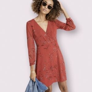 Hazelwood Dress Size 8 Long Sleeve Red Lightweight Flowy
